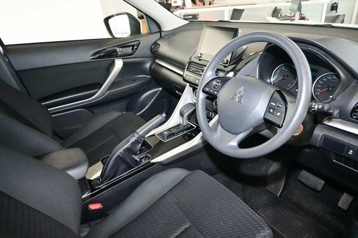 2025 Mitsubishi Eclipse Cross ES