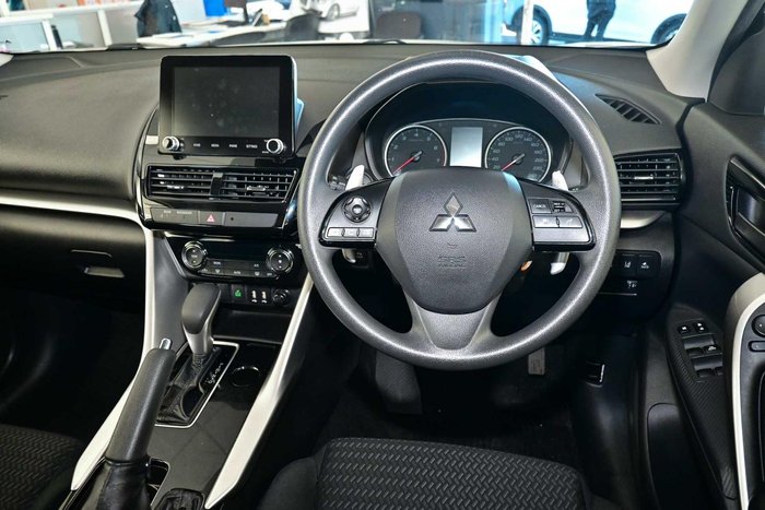 2025 Mitsubishi Eclipse Cross ES