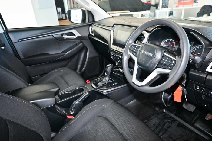 2022 Isuzu D-MAX LS-M