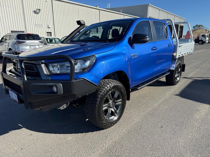2023 Toyota Hilux SR