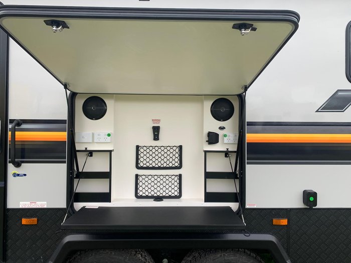 2026 Traveller Destination Track 20 Bunks 2