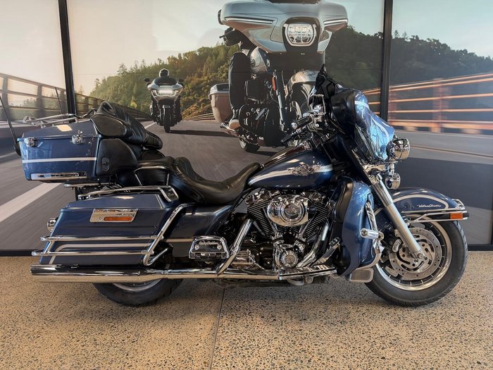2003 Harley-Davidson Ultra Classic Electra Glide 100th Anv (FLHTCUIANV)