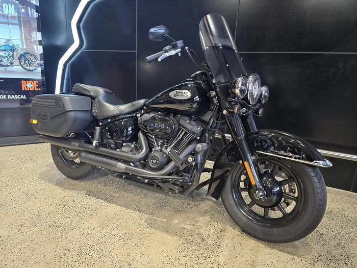 Harley-Davidson Heritage Classic 114 (FLHCS) Softail