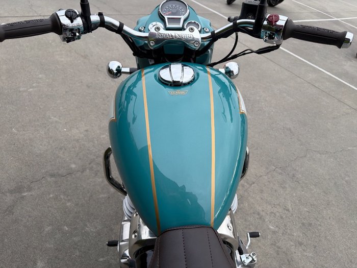 2025 Royal Enfield CLASSIC 650 Green