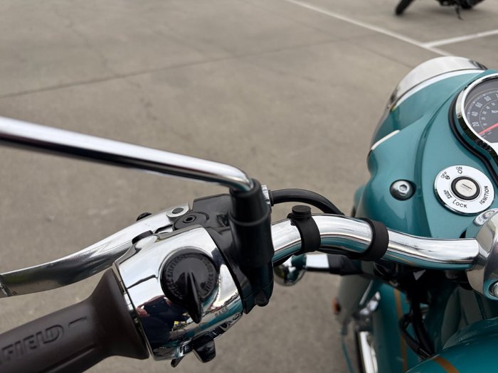 2025 Royal Enfield CLASSIC 650 Green