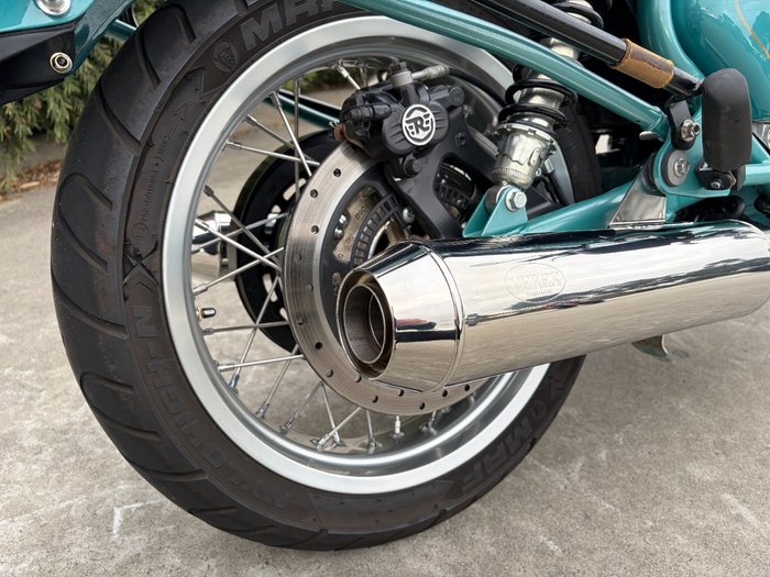 2025 Royal Enfield CLASSIC 650 Green