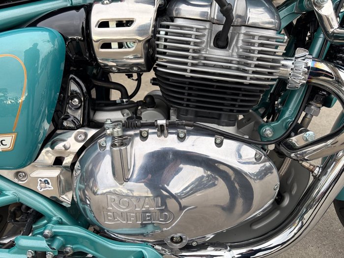 2025 Royal Enfield CLASSIC 650 Green
