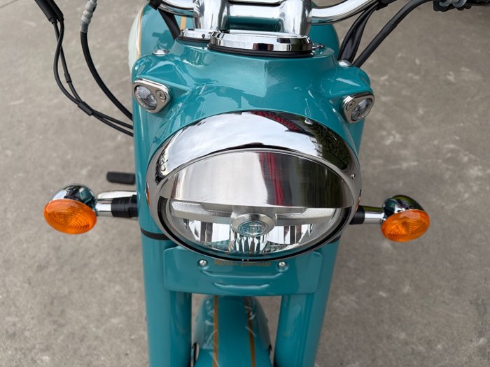 2025 Royal Enfield CLASSIC 650 Green