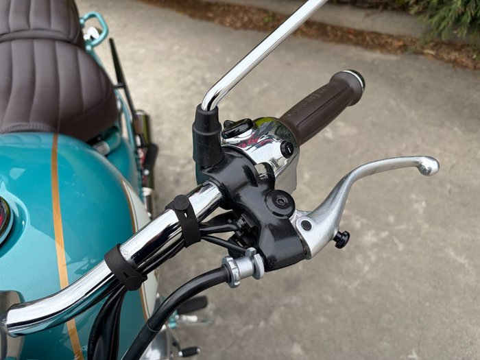 2025 Royal Enfield CLASSIC 650 Green