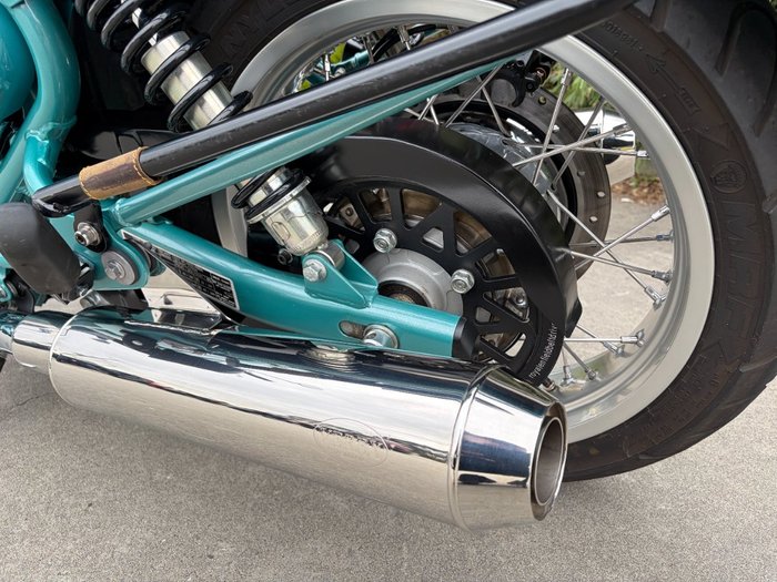 2025 Royal Enfield CLASSIC 650 Green