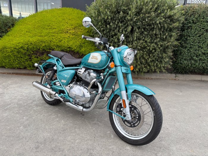 2025 Royal Enfield CLASSIC 650 Green