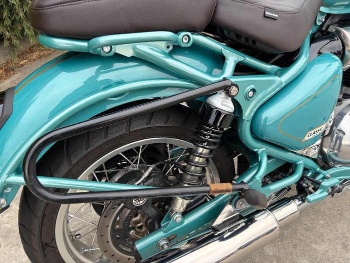 2025 Royal Enfield CLASSIC 650 Green