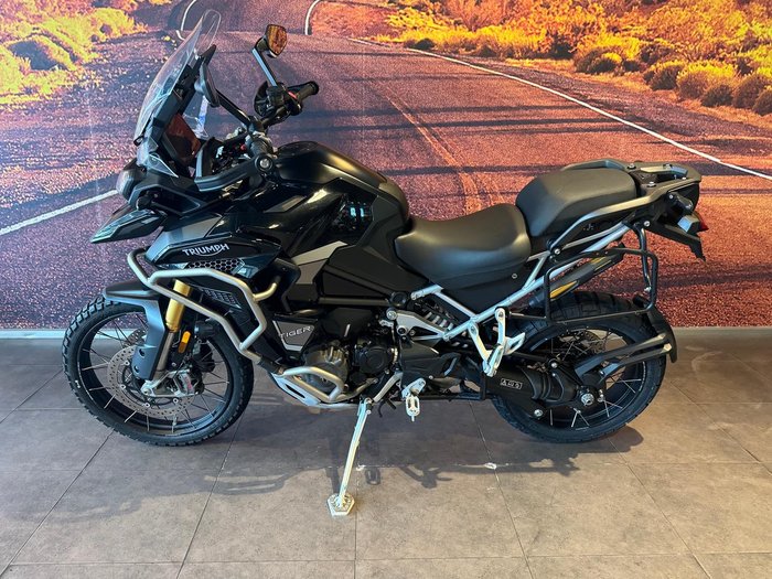 2023 Triumph Tiger 1200 Rally Explorer Tiger Black