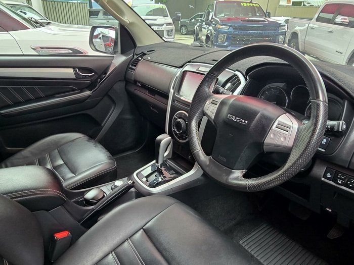 2018 Isuzu MU-X LS-T