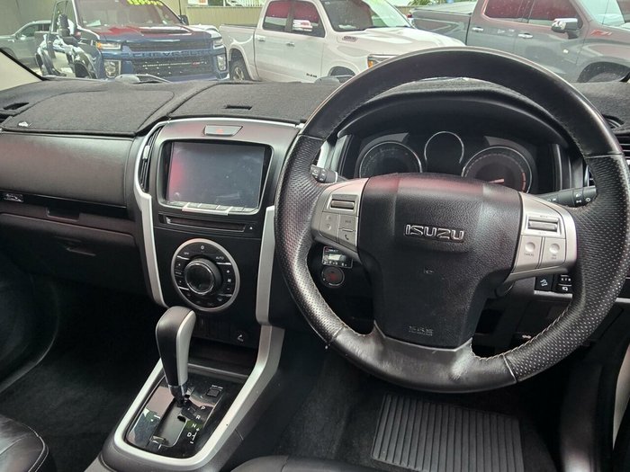 2018 Isuzu MU-X LS-T