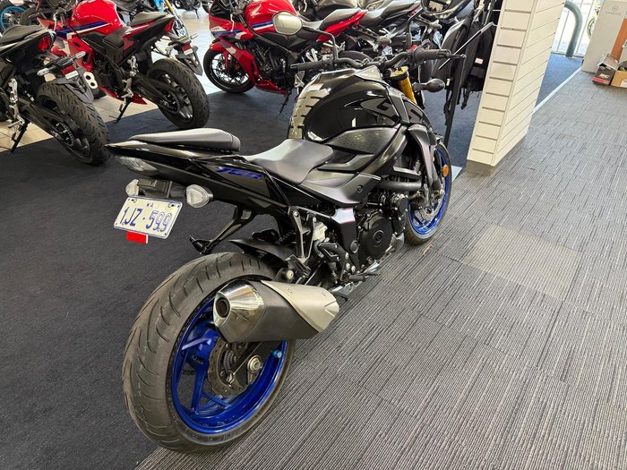 2021 Suzuki