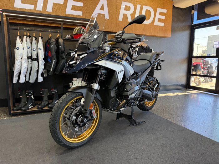 2026 BMW Motorrad 2026 BMW 1300CC R 1300 GS OPTION 719 IMPERIAL BLUE METALLIC