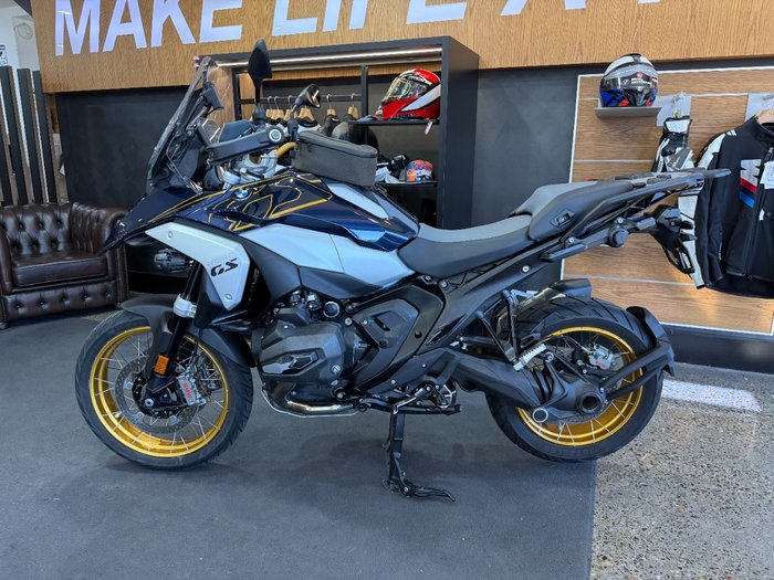 2026 BMW Motorrad 2026 BMW 1300CC R 1300 GS OPTION 719 IMPERIAL BLUE METALLIC