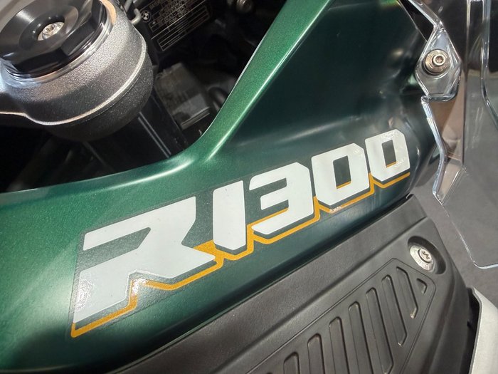 2025 BMW Motorrad R 1300 GS ADVENTURE OPTION 719 Aurelius Green Metallic Matt