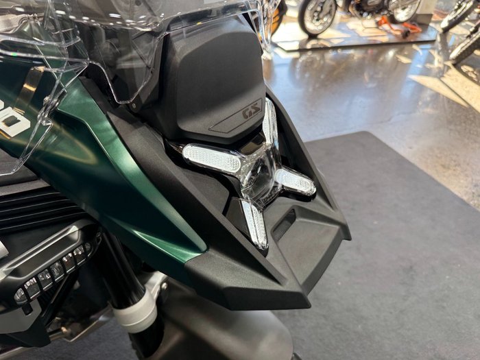 2025 BMW Motorrad R 1300 GS ADVENTURE OPTION 719 Aurelius Green Metallic Matt