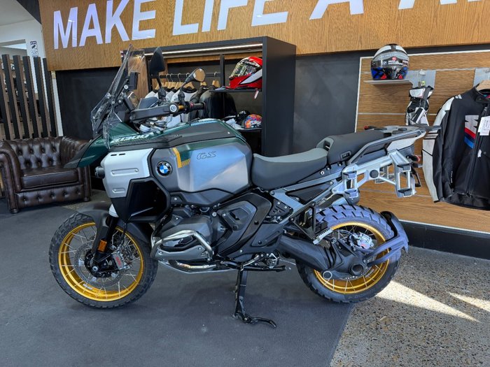 2025 BMW Motorrad R 1300 GS ADVENTURE OPTION 719 Aurelius Green Metallic Matt