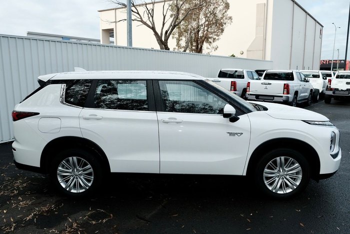 2024 Mitsubishi Outlander