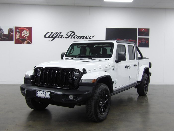 2022 Jeep Gladiator Night Eagle