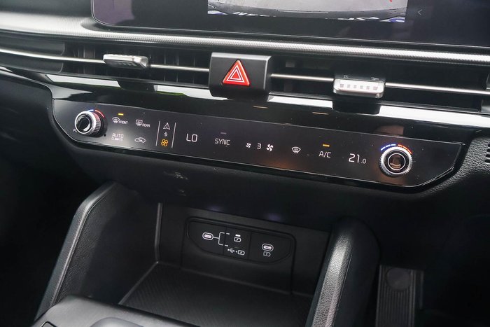 2025 Kia Sportage SX