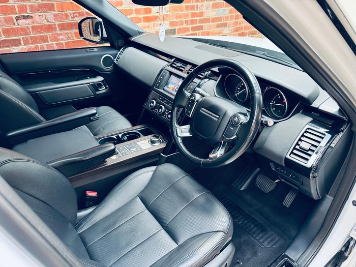 2017 Land Rover Discovery SD4 SE