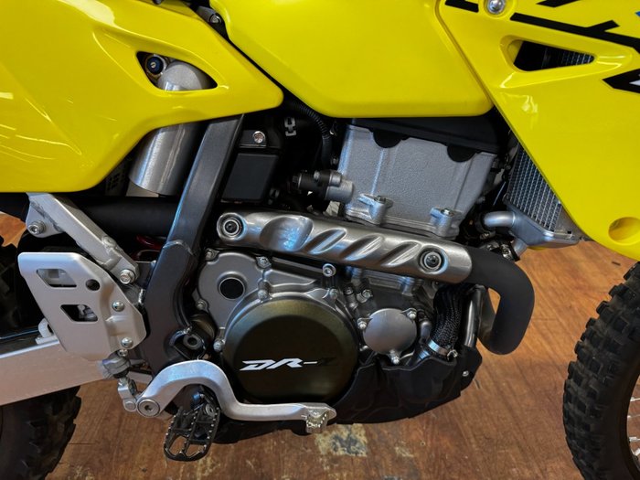 2025 Suzuki DR-Z400E YELLOW
