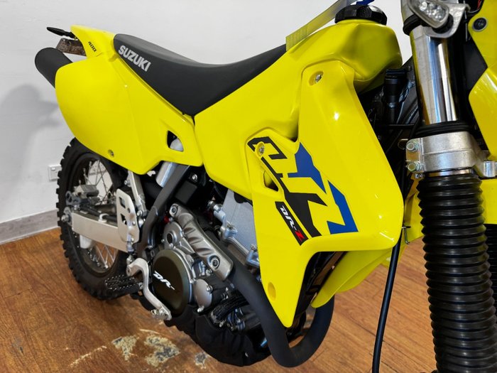 2025 Suzuki DR-Z400E YELLOW