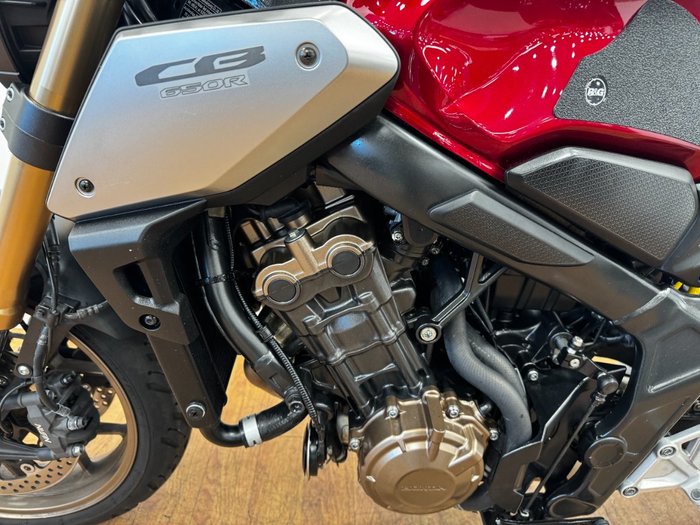 2019 Honda CB650R RED