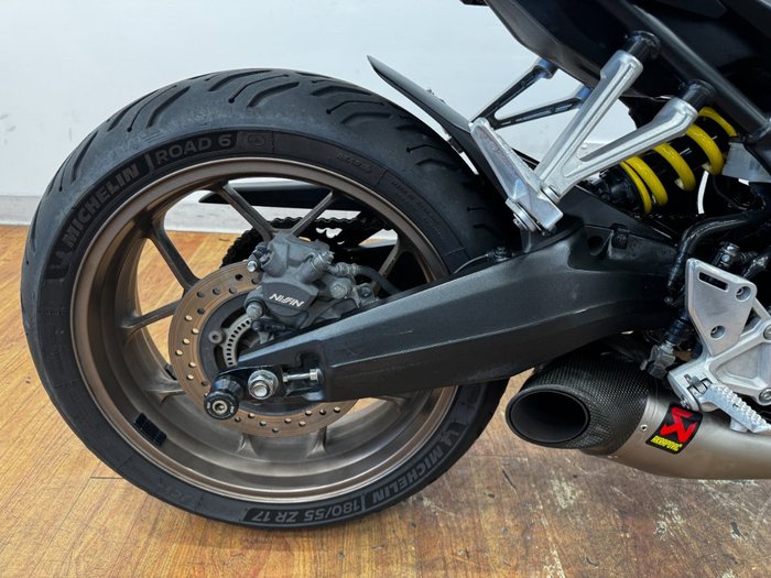 2019 Honda CB650R RED