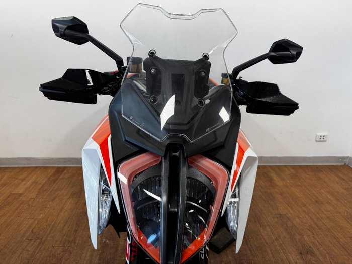 2019 Ktm 1290 SUPER DUKE GT WHITE