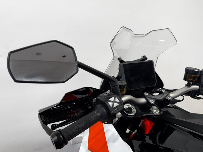 2019 Ktm 1290 SUPER DUKE GT WHITE