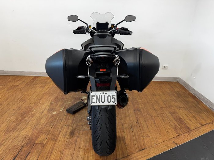 2019 Ktm 1290 SUPER DUKE GT WHITE