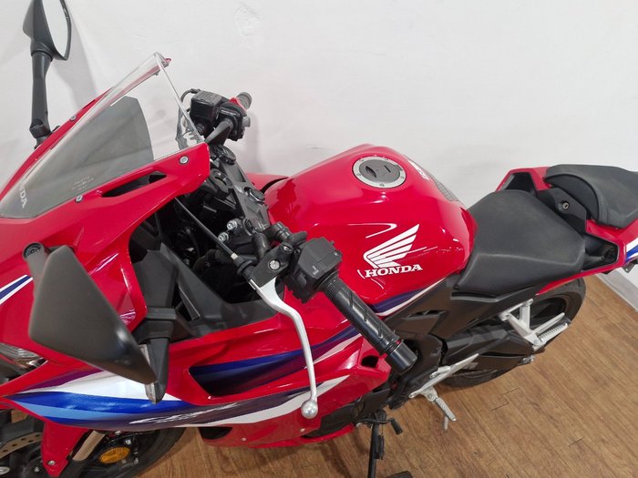2024 Honda 2024 Honda SPORTS ABS RED