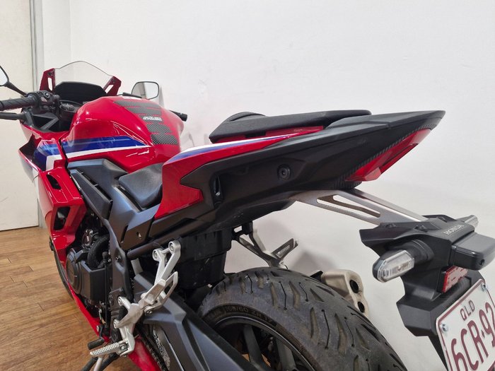 2024 Honda 2024 Honda SPORTS ABS RED