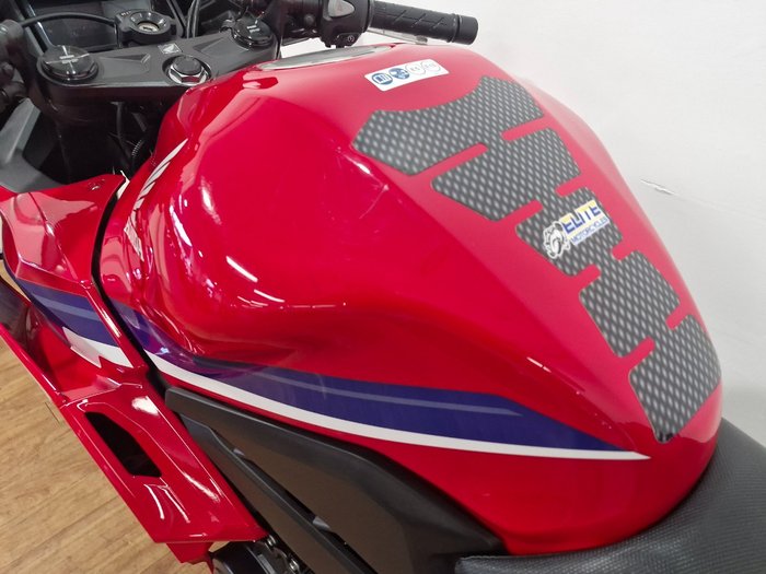 2024 Honda 2024 Honda SPORTS ABS RED