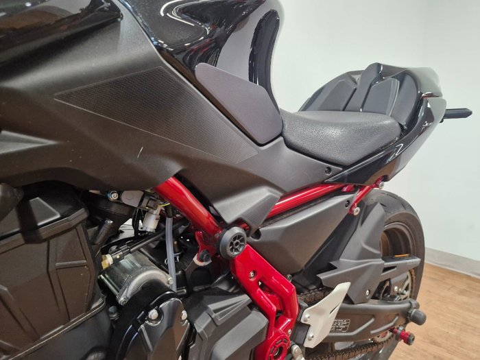 2025 Kawasaki Z650L (LAMS) Black