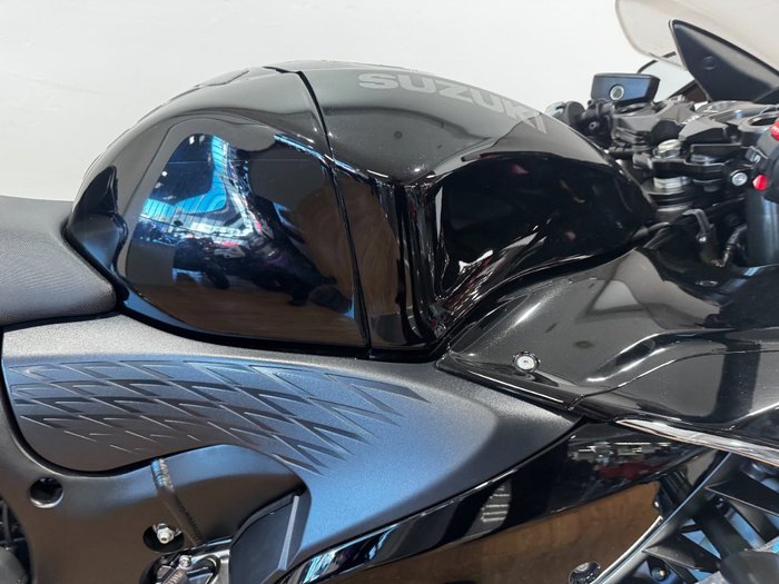 2024 Suzuki GSX1300RR (HAYABUSA) Black