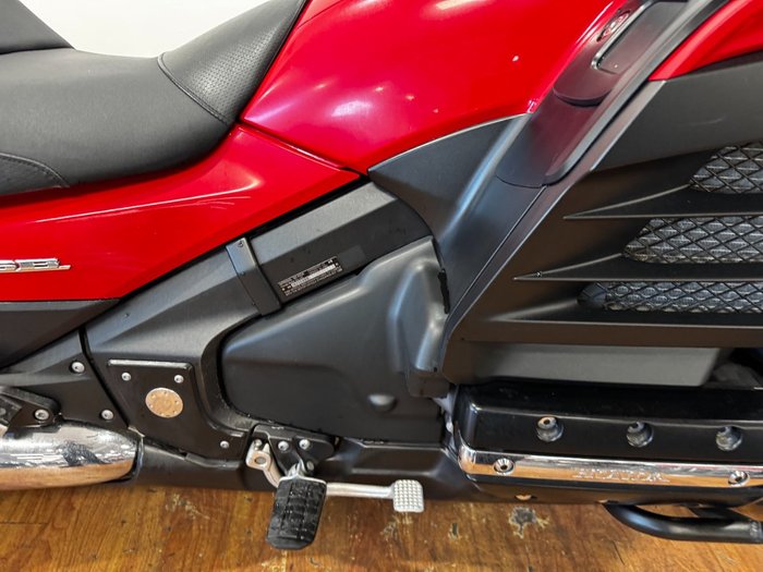 2013 Honda GL1800 (GL1800A) GOLDWING RED