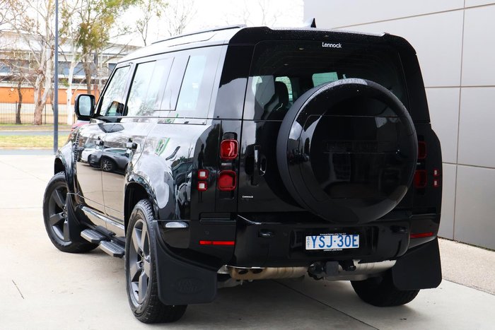 2025 Land Rover Defender 110 D350 X-Dynamic SE