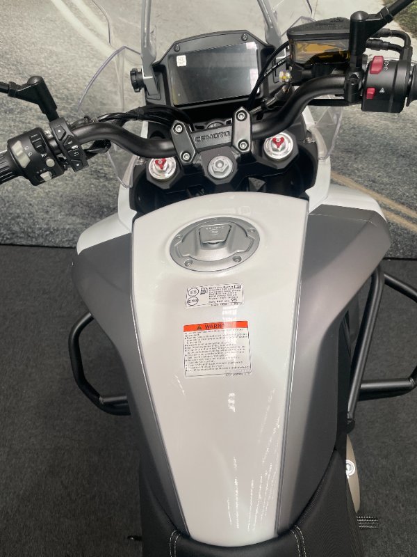2023 CFMOTO 650MT ABS NEBULA WHITE