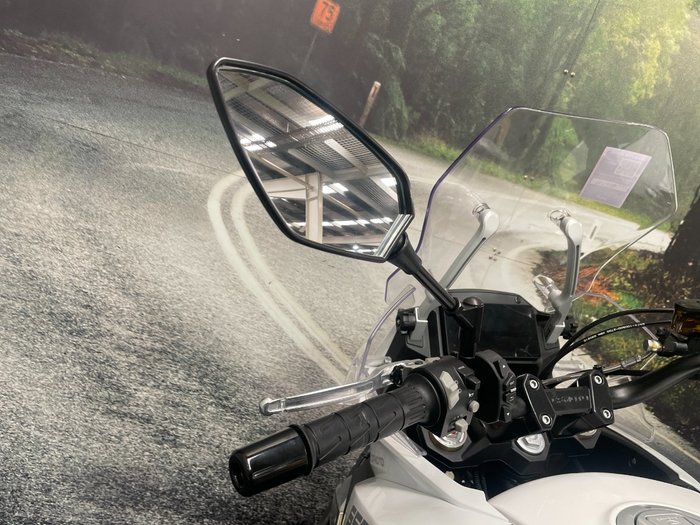 2023 CFMOTO 650MT ABS NEBULA WHITE