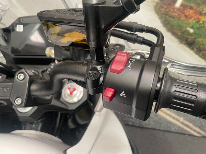 2023 CFMOTO 650MT ABS NEBULA WHITE