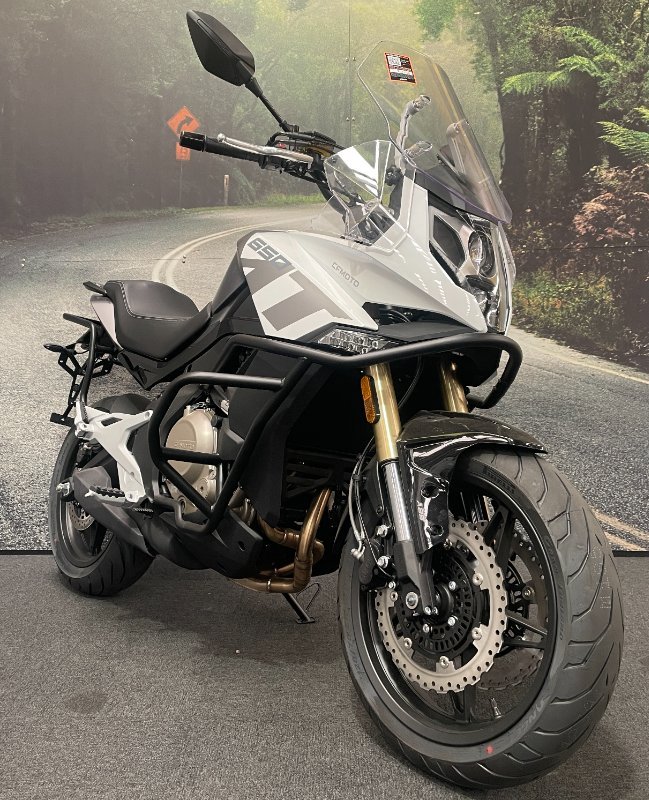 2023 CFMOTO 650MT ABS NEBULA WHITE
