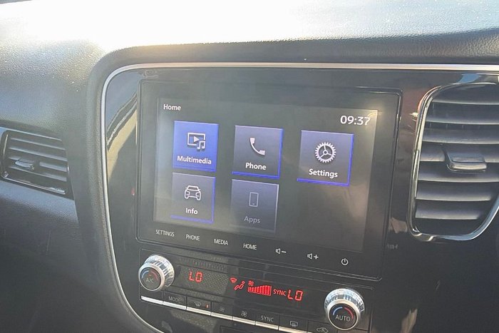 2021 Mitsubishi Outlander ES