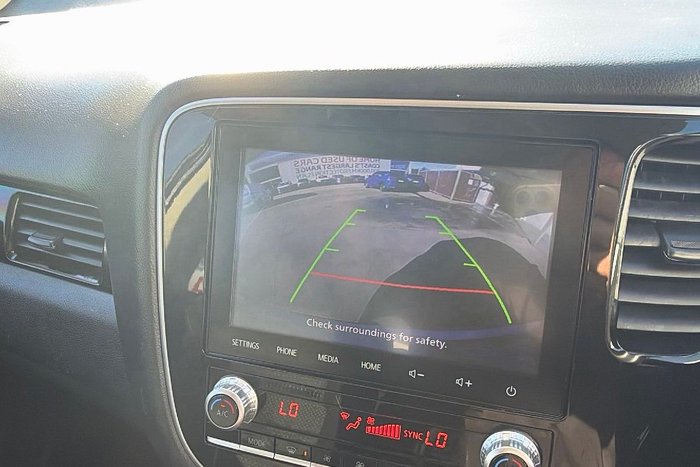 2021 Mitsubishi Outlander ES