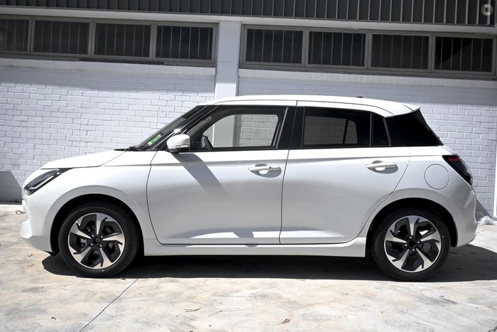2026 Suzuki Swift Hybrid GLX UZ Pure White